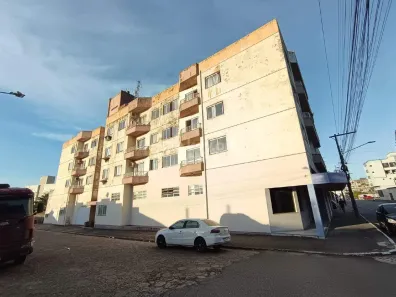 Apartamento com 2 Quartos para alugar, 70m² no Centro, Tubarão
