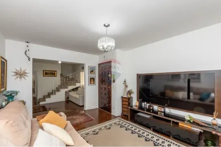 Sobrado com 3 Quartos à venda, 179m² no Jardim Umuarama, São Paulo
