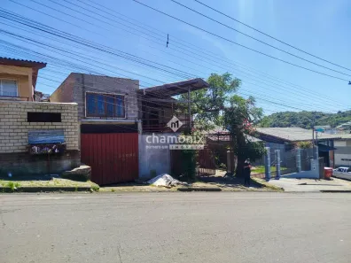 Casa com 5 Quartos à venda, 200m² no Centenário, Caxias do Sul