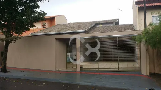 Casa com 3 Quartos à venda, 255m² no Califórnia, Londrina