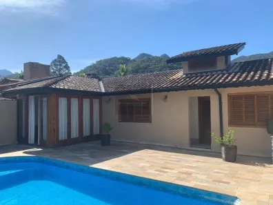 Casa de Condomínio com 5 Quartos à venda, 190m² no , Ubatuba