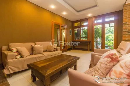 Casa de Condomínio com 3 Quartos à venda, 488m² no Três Figueiras, Porto Alegre