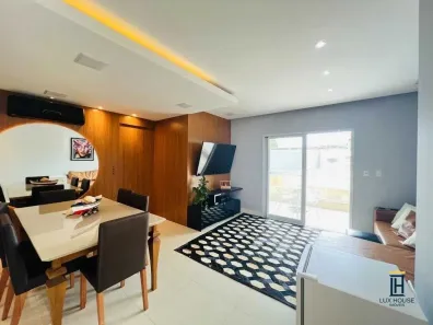 Apartamento com 2 Quartos à venda, 85m² no Jurerê, Florianópolis
