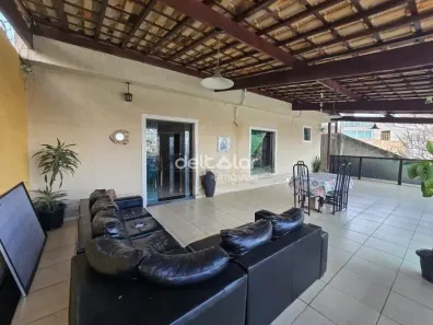 Casa com 5 Quartos à venda, 560m² no Minascaixa, Belo Horizonte