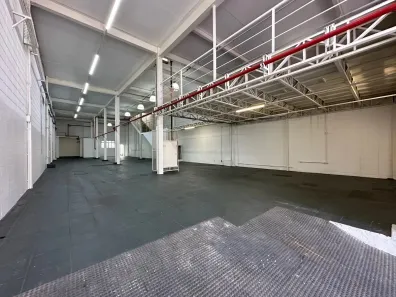 Galpão/Depósito/Armazém à venda, 900m² no Santa Paula, São Caetano do Sul