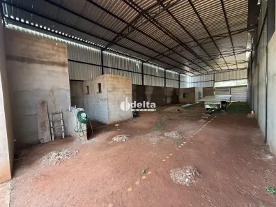 Ponto Comercial para alugar, 308m² no Alto Umuarama, Uberlândia