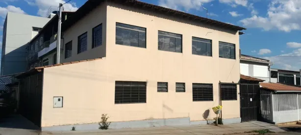 Sala Comercial com 2 Quartos à venda, 257m² no Riacho Fundo I, Brasília