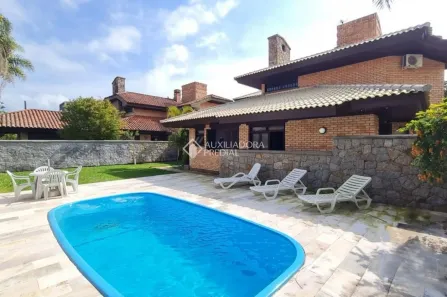 Casa com 4 Quartos para alugar, 315m² no Jurerê Internacional, Florianópolis