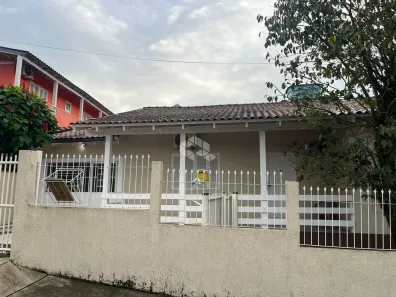 Casa com 3 Quartos à venda, 150m² no Olaria, Canoas