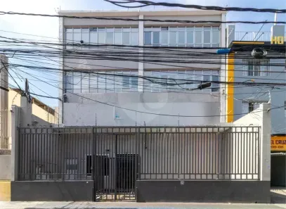 Prédio Comercial para alugar, 1051m² no Canindé, São Paulo