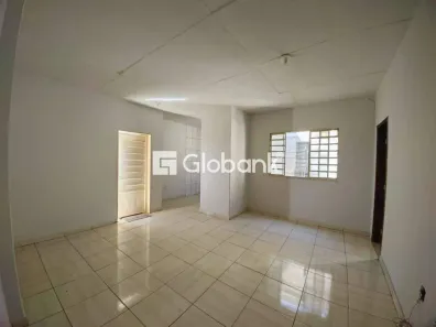 Kitnet com 1 Quarto à venda, 25m² no Centro, Montes Claros