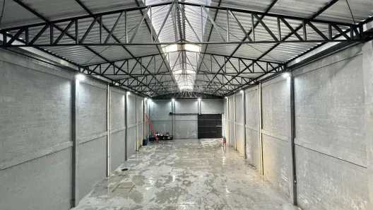 Galpão/Depósito/Armazém com 2 Quartos para venda ou aluguel, 555m² no Campo Grande, Rio de Janeiro