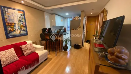 Apartamento com 2 Quartos à venda, 40m² no Vila Nova, Porto Alegre