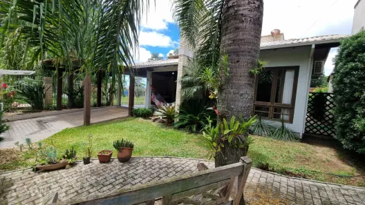 Casa com 3 Quartos à venda, 300m² no , Sombrio
