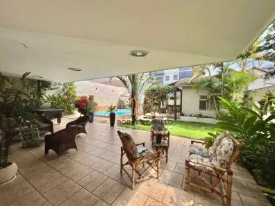 Casa com 4 Quartos para alugar, 356m² no Castelo, Belo Horizonte