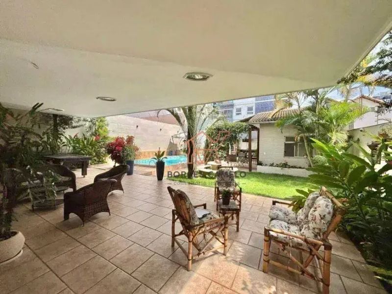 Casa com 4 quartos — Castelo, Belo Horizonte