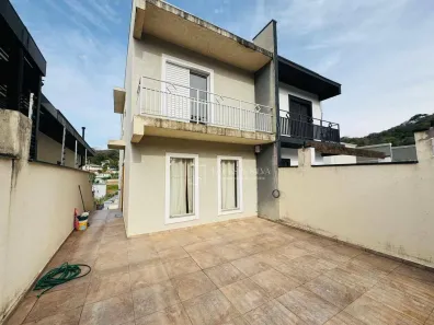 Casa com 3 Quartos para venda ou aluguel, 150m² no Jardim Maristela, Atibaia