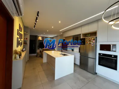 Casa com 3 Quartos à venda, 180m² no Jardim Soraia, São José do Rio Preto