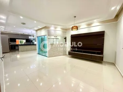 Casa com 3 Quartos à venda, 120m² no Jardim Canaã, Uberlândia