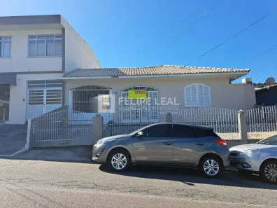 Casa com 2 Quartos à venda, 225m² no Barreiros, São José