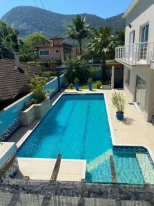 Sobrado com 3 Quartos à venda, 266m² no Mar Verde II, Caraguatatuba