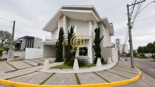 Casa de Condomínio com 3 Quartos para alugar, 300m² no Loteamento Villa Branca, Jacareí
