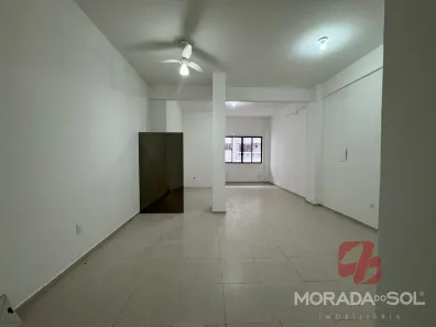 Imóvel Comercial para alugar, 42m² no Meia Praia, Itapema