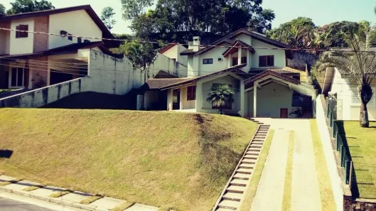 Casa de Condomínio com 4 Quartos à venda, 255m² no Arujázinho I, II e III, Arujá