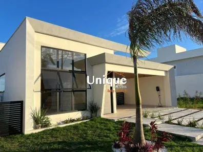 Casa de Condomínio com 4 Quartos à venda, 210m² no Ogiva, Cabo Frio