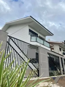 Sobrado com 3 Quartos à venda, 180m² no Parque São Paulo, Cascavel
