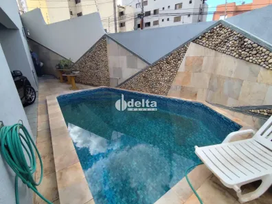 Casa com 4 Quartos à venda, 277m² no Cazeca, Uberlândia