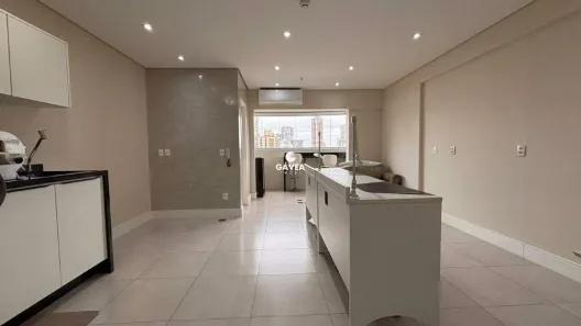 Sala Comercial para alugar, 38m² no Ponta da Praia, Santos