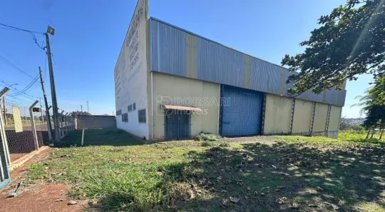 Prédio Comercial para alugar, 779m² no Jardim Araraquara, Araraquara