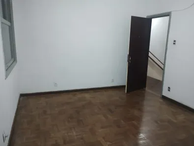Apartamento com 1 Quarto para alugar, 50m² no Bingen, Petrópolis