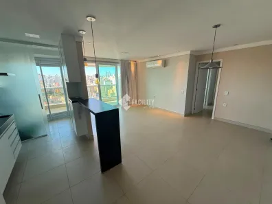 Apartamento com 3 Quartos para alugar, 96m² no Vila Itapura, Campinas