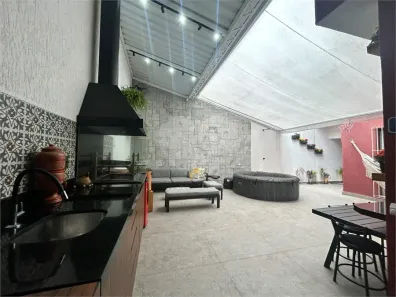 Casa com 3 Quartos à venda, 220m² no Campo Belo, São Paulo