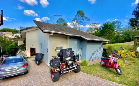 Casa com 3 Quartos à venda, 198m² no Jardim Caiapiá, Cotia