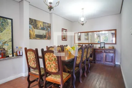 Casa com 4 Quartos à venda, 400m² no Medianeira, Porto Alegre