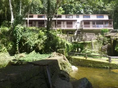 Fazenda/Sítio com 5 Quartos à venda, 230m² no Albuquerque, Teresópolis