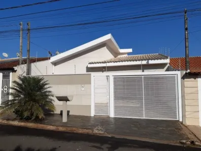 Casa com 3 Quartos à venda, 320m² no Jardim Santa Antonieta, Marília