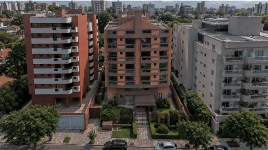 Apartamento com 3 Quartos para alugar, 104m² no Centro Cívico, Curitiba