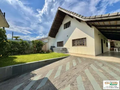 Sobrado com 3 Quartos à venda, 141m² no Parque Balneário Oasis, Peruíbe