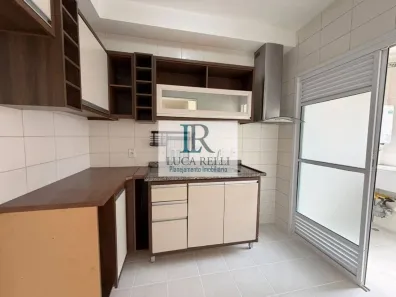 Apartamento com 3 Quartos para alugar, 76m² no Jardim Tupanci, Barueri