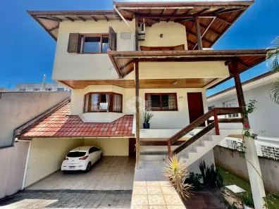 Casa com 4 Quartos à venda, 318m² no Trindade, Florianópolis