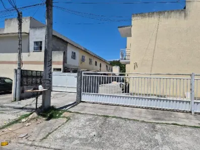 Apartamento com 2 Quartos à venda, 47m² no Laranjal, São Gonçalo