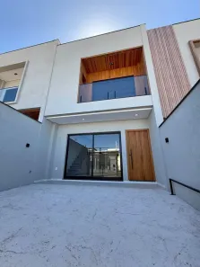 Sobrado com 3 Quartos à venda, 125m² no Santa Regina, Camboriú