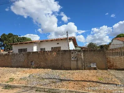 Casa com 2 Quartos à venda, 107m² no Jardim Sion, Luziânia