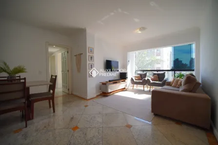 Apartamento com 3 Quartos para alugar, 130m² no Petrópolis, Porto Alegre