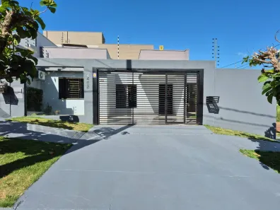 Casa com 3 Quartos à venda, 170m² no Canadá, Cascavel
