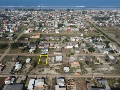 Lote/Terreno à venda, 300m² no Jardim Ultramar, Balneário Gaivota